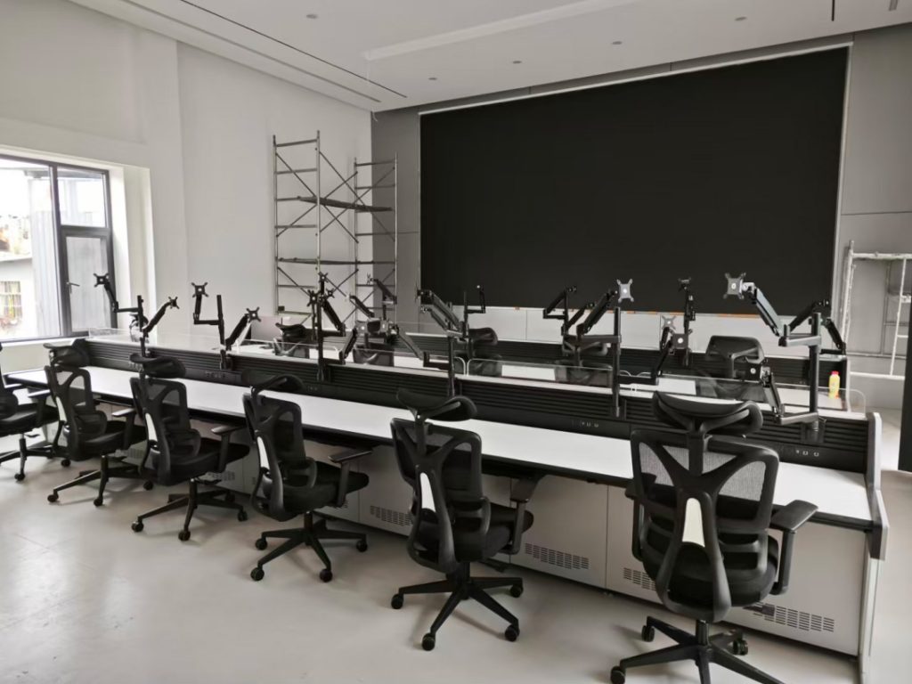 云南某化工指挥中心项目|化工调度控制台定制解决方案 9 2 2